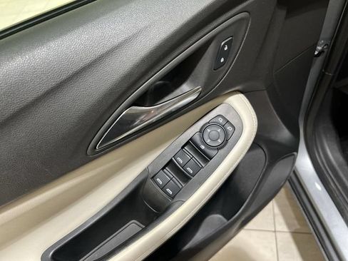 Certified 2024 Buick Encore GX Preferred w/ Comfort Package FWD image 21