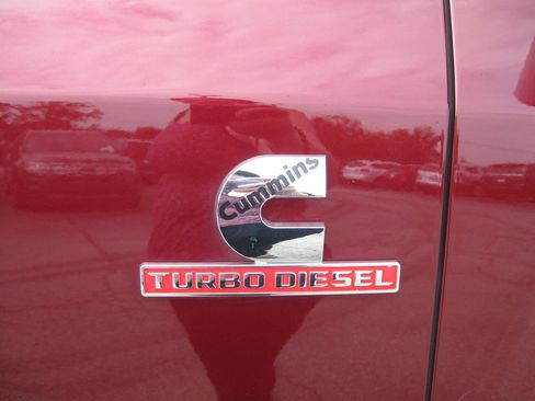 Used 2022 RAM 2500 Tradesman AWD/4WD image 9