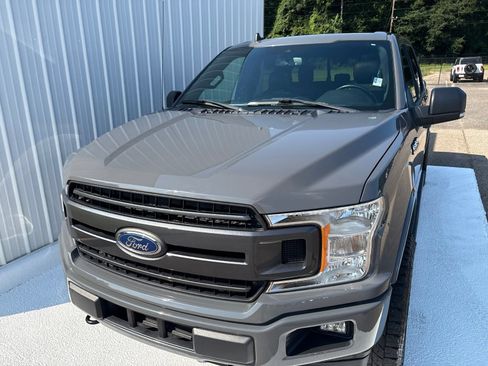 Used 2020 Ford F150 XLT w/ Equipment Group 302A Luxury AWD/4WD image 3