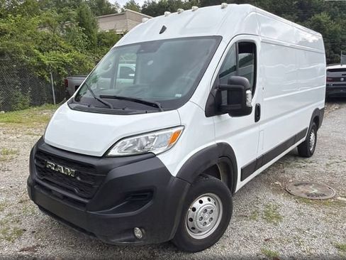 Used 2025 RAM ProMaster 3500 w/ Convenience Group FWD image 4