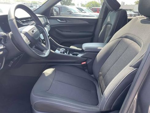 Used 2025 Jeep Grand Cherokee L Laredo w/ Luxury Tech Group I AWD/4WD image 19