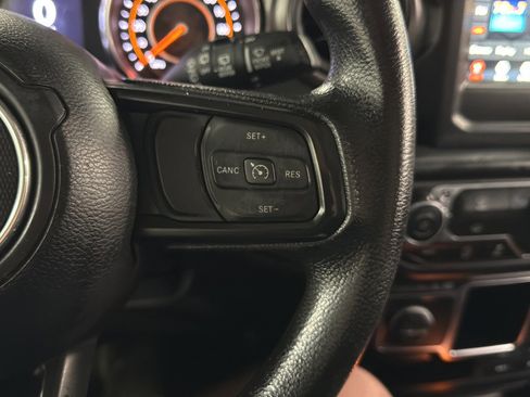 Used 2022 Jeep Wrangler Unlimited Sport image 20