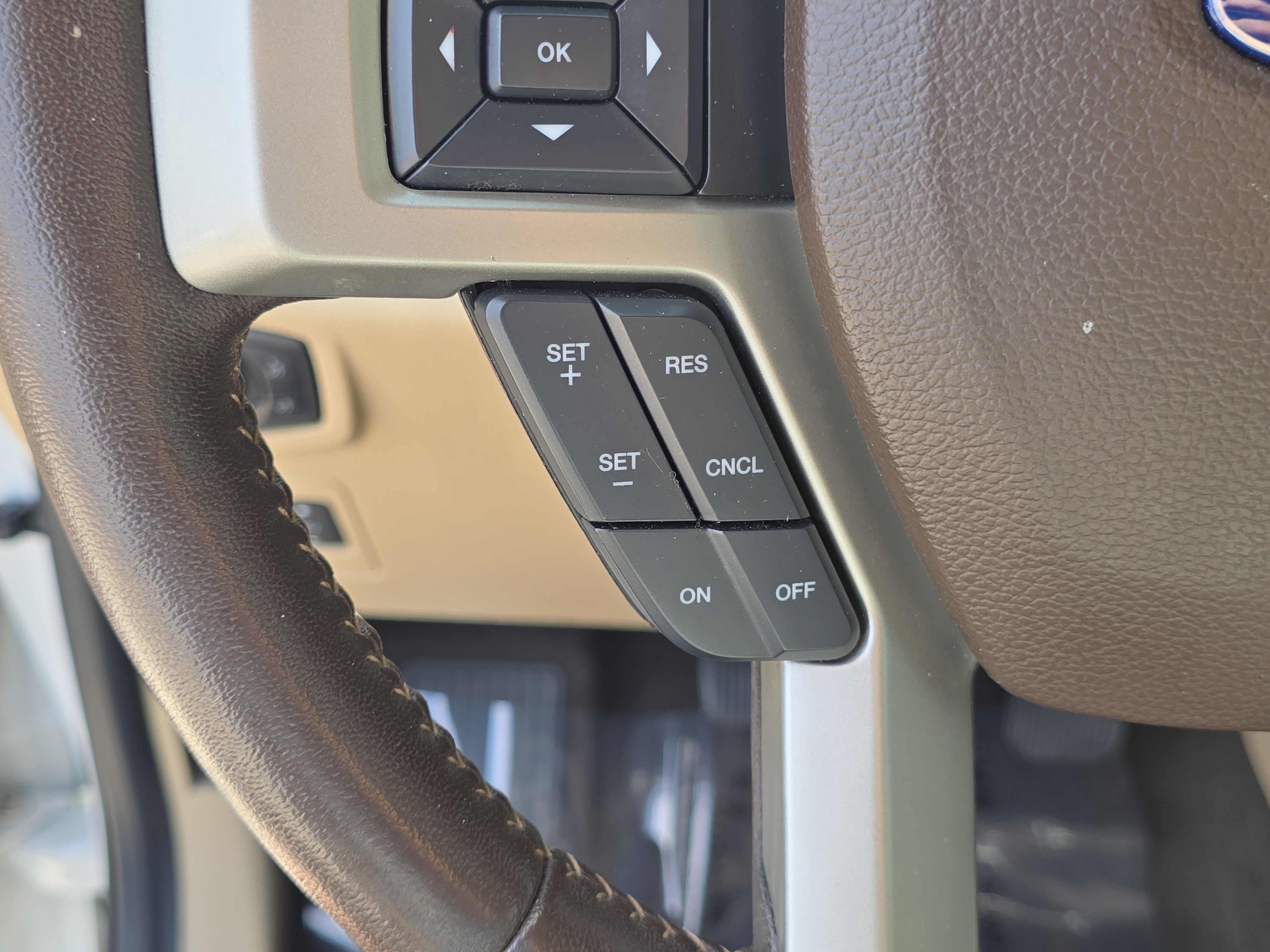 Used 2020 Ford F150 Lariat RWD image 29