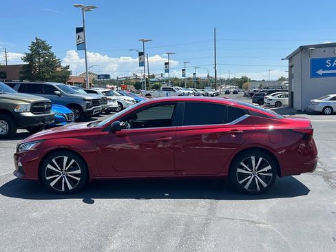 Used 2020 Nissan Altima 2.5 SR AWD/4WD image 8