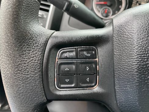 Used 2019 RAM 1500 Classic SLT image 17