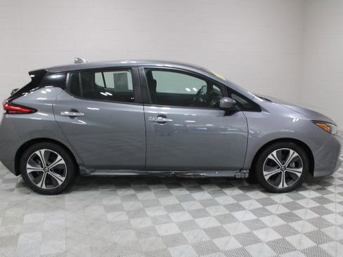 Used 2020 Nissan Leaf SV w/ SV Technology Package image 8