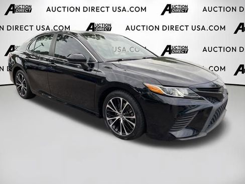Used 2020 Toyota Camry SE FWD image 22