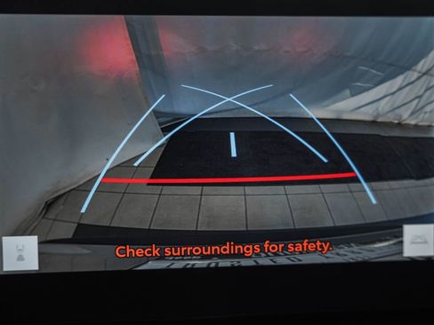 Used 2024 Toyota RAV4 LE image 39