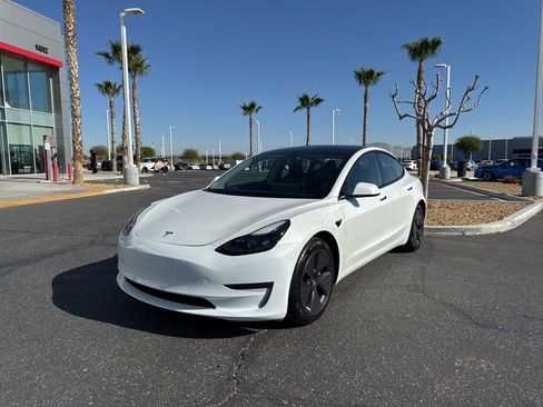 Used 2023 Tesla Model 3 Long Range image 2