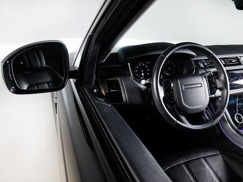 Used 2018 Land Rover Range Rover Sport HSE image 24