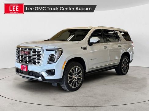 New 2026 GMC Yukon Denali w/ Denali Reserve Package AWD/4WD image 1