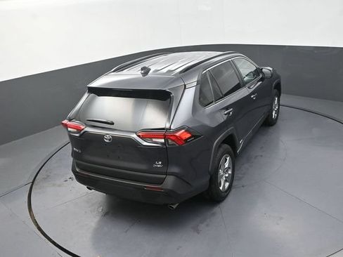 Used 2025 Toyota RAV4 LE AWD/4WD image 29