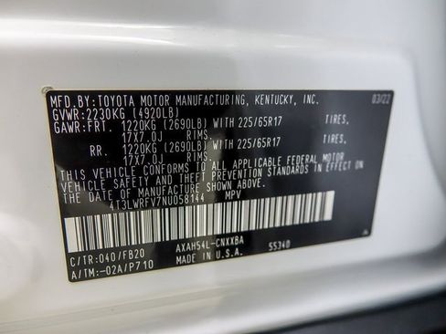 Certified 2022 Toyota RAV4 LE w/ Carpet Mat Package (TMS) image 29