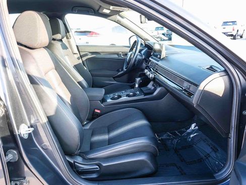 Used 2025 Honda Civic Sport image 18