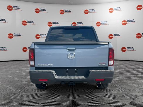 Used 2023 Honda Ridgeline Sport image 4