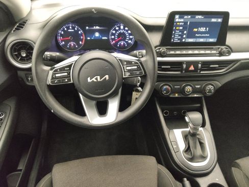 Used 2022 Kia Forte LXS FWD image 22