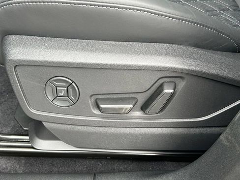 New 2026 Audi SQ5 Premium Plus AWD/4WD image 21
