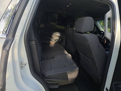 Used 2018 Chevrolet Tahoe LS w/ Enhanced Driver Alert Package RWD image 26
