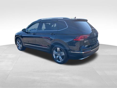 Used 2021 Volkswagen Tiguan SEL image 3