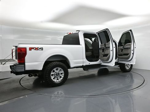 Used 2021 Ford F250 XLT w/ XLT Value Package AWD/4WD image 5