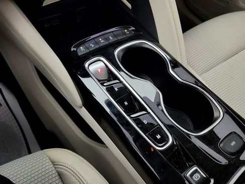 Used 2023 Buick Envision Preferred image 16