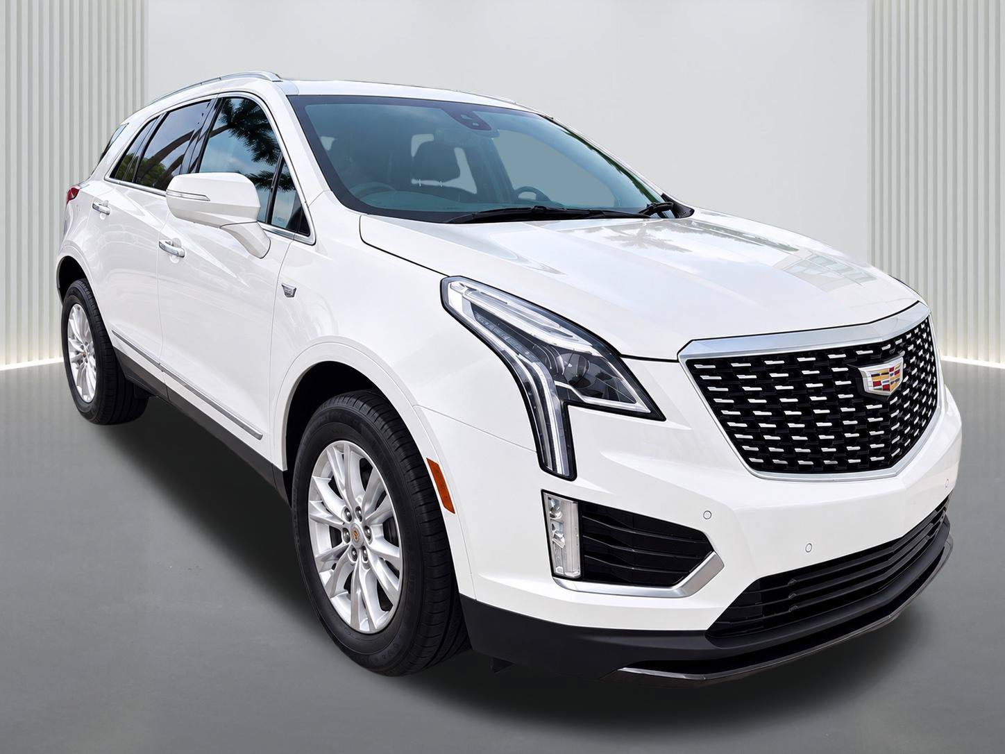 Certified 2023 Cadillac XT5 Luxury FWD image 9