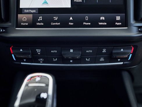 Used 2022 Maserati Levante GT image 47