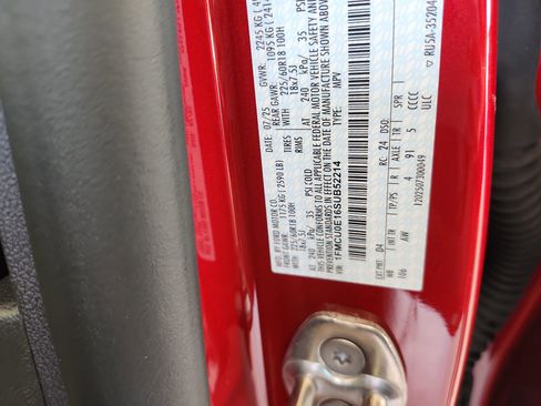 New 2025 Ford Escape PHEV w/ PHEV Premium Package image 24