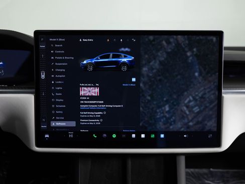 Used 2023 Tesla Model X Plaid image 36