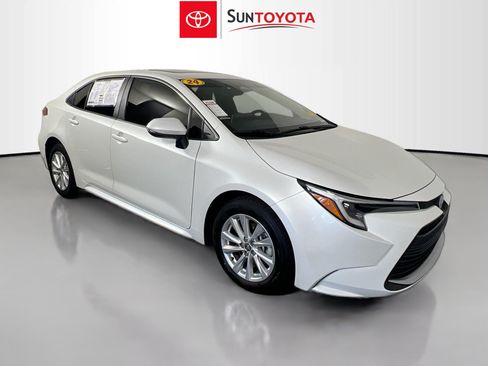 Used 2024 Toyota Corolla XLE FWD image 1