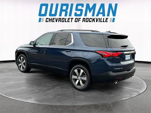 Used 2022 Chevrolet Traverse LT w/ LT Premium Package image 4