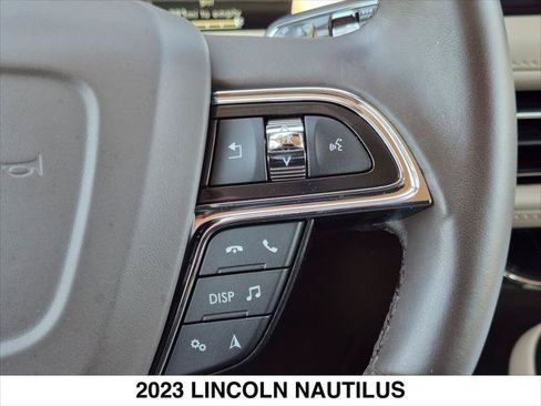 Used 2023 Lincoln Nautilus Reserve FWD image 15