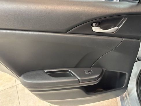 Used 2019 Honda Civic Sport image 17