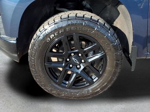 Used 2022 Chevrolet Silverado 1500 LT Trail Boss w/ Convenience Package II AWD/4WD image 10
