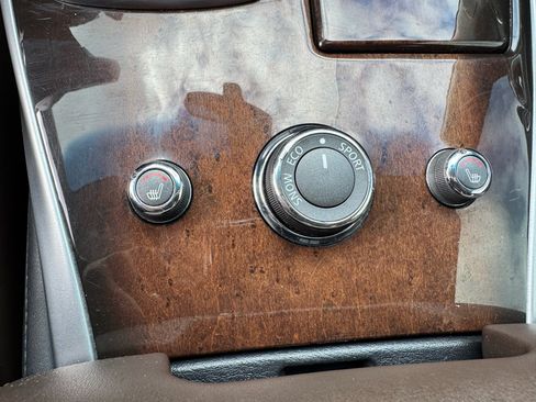 Used 2013 INFINITI JX35 AWD w/ Premium Pkg image 24