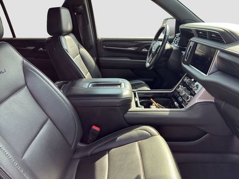 Used 2022 GMC Yukon Denali AWD/4WD image 23