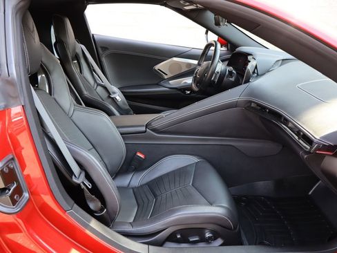 Used 2021 Chevrolet Corvette Stingray Preferred Cpe w/ Z51 Performance Package image 10