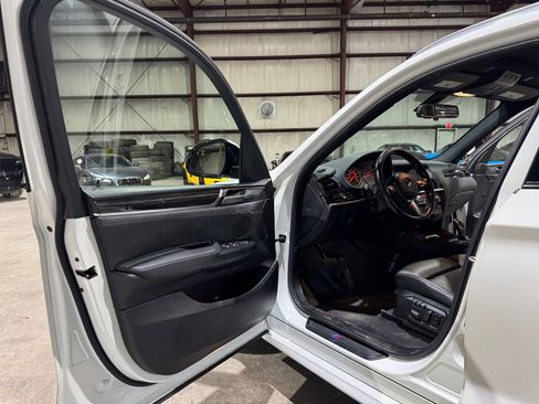 Used 2017 BMW X3 xDrive28i image 12