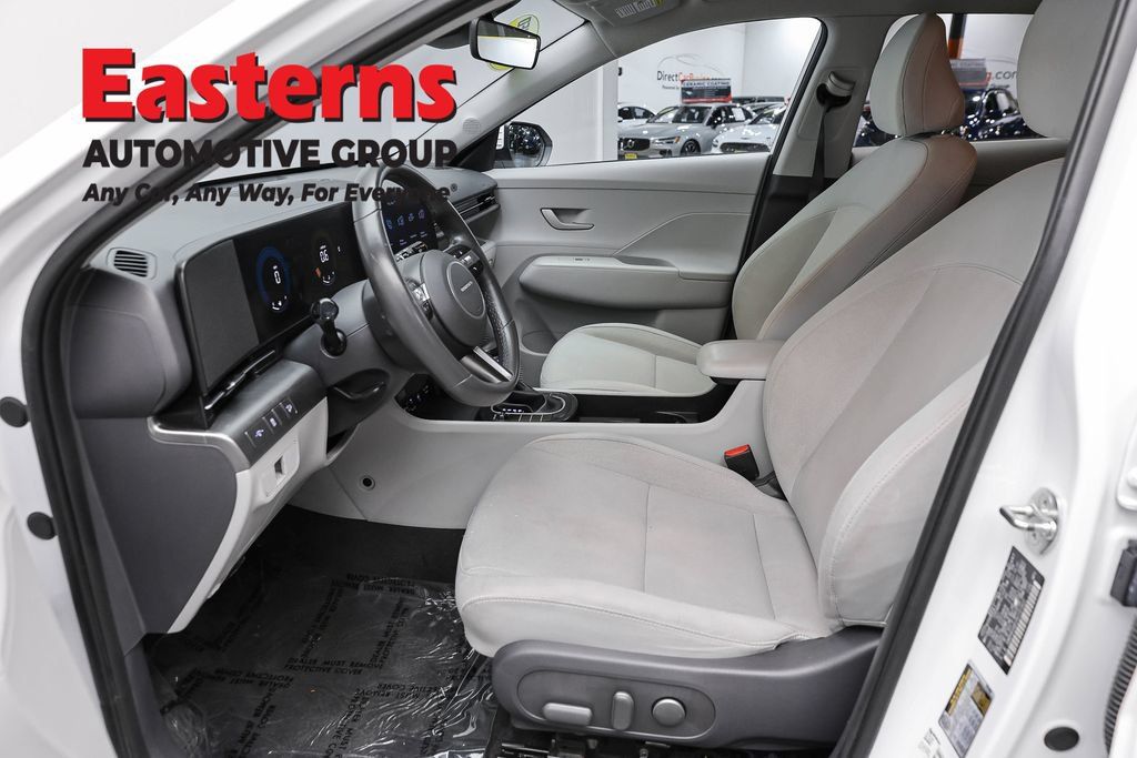 Used 2024 Hyundai Kona SEL FWD image 13
