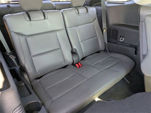 New 2025 Ford Explorer Active w/ Active Comfort Package image 36