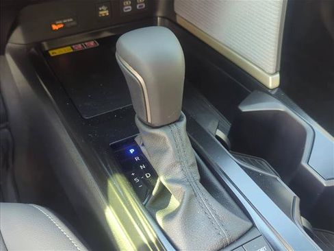 Used 2026 Toyota Camry SE FWD image 20