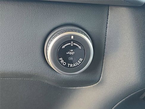 New 2026 Lincoln Navigator L Reserve AWD/4WD image 23