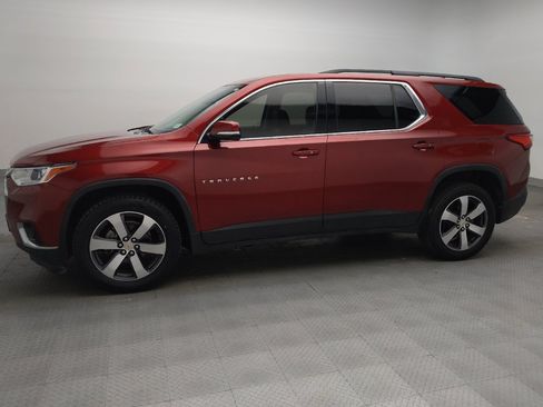 Used 2019 Chevrolet Traverse LT w/ LT Premium Package FWD image 2