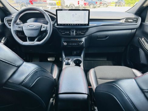 Used 2024 Ford Escape ST-Line w/ Tech Pack #1 AWD/4WD image 28