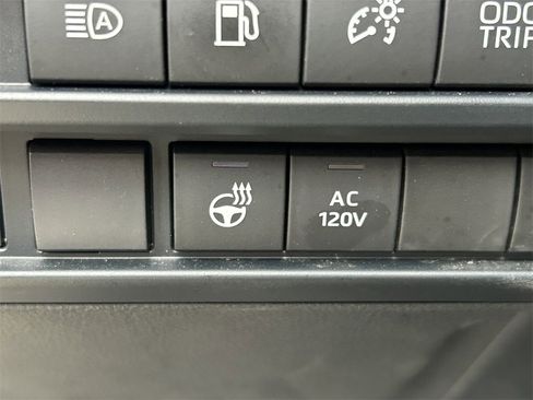 Used 2023 Toyota Tundra Limited image 26