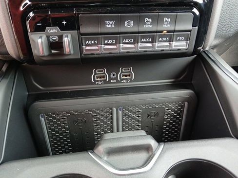 New 2026 RAM 4500 Laramie w/ Laramie Trim Package image 39