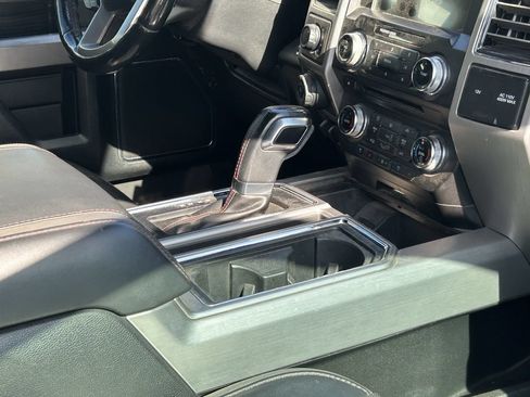 Used 2018 Ford F150 Platinum w/ Equipment Group 701A Luxury AWD/4WD image 11