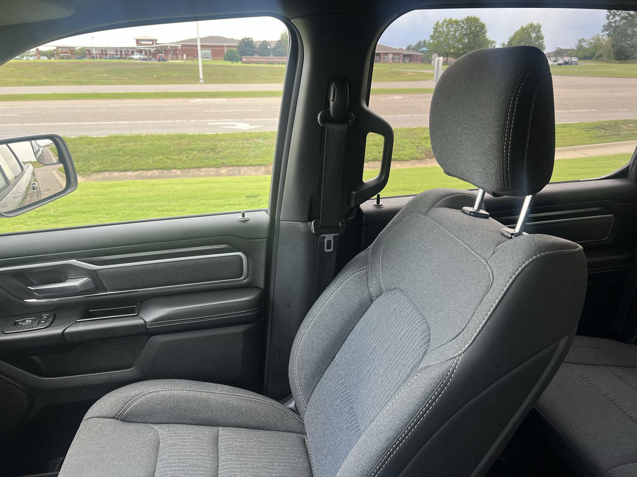 Used 2019 RAM 1500 Big Horn RWD image 19