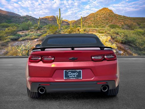 Used 2023 Chevrolet Camaro LT w/ Technology Package RWD image 5