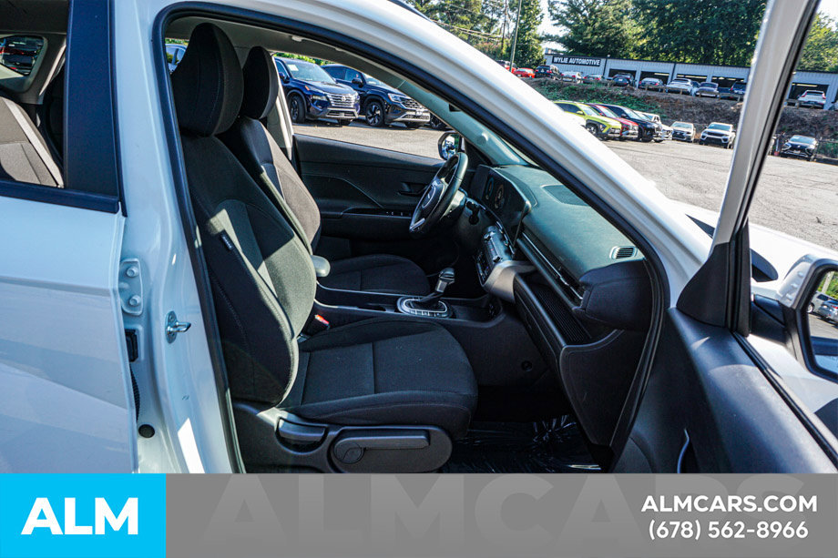 Used 2025 Hyundai Kona SEL FWD image 22
